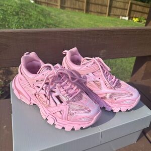 Balenciaga Track 2 pink sneaker